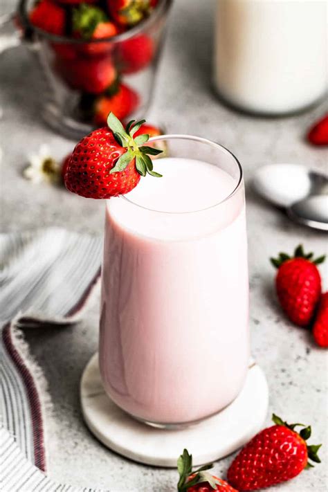 Strawberry Milk Recipe | Diethood