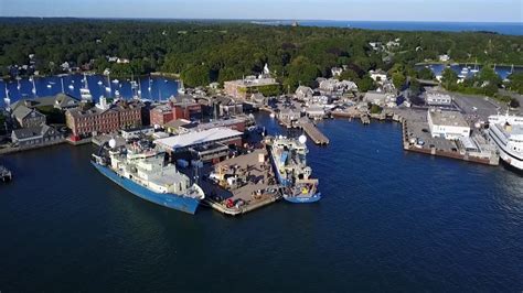 Woods Hole Oceanographic Institution