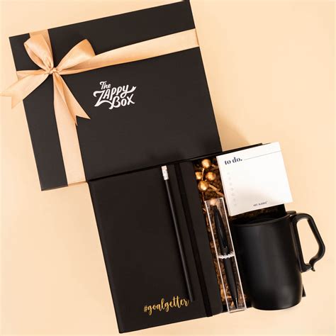 Farewell Gift Hamper - Buy Farewell Gift for Colleague Online | The ...