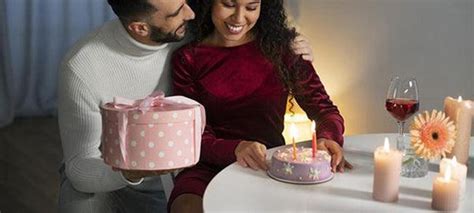 10 Romantic Anniversary Celebration Ideas at Home – BoxUp Luxury Gifting