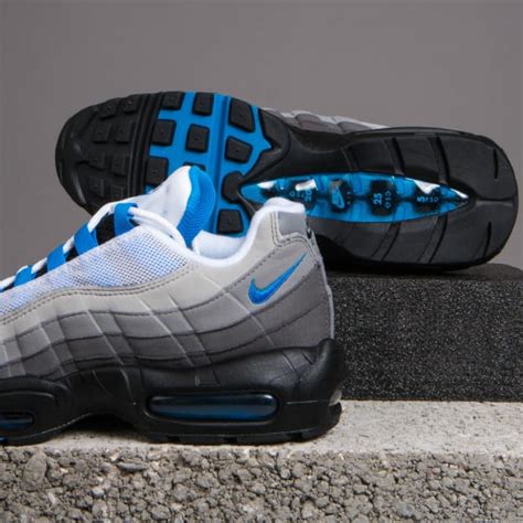 NIKE AIR MAX 95 "CRYSTAL BLUE"