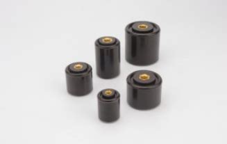 Which are the main types of insulators?