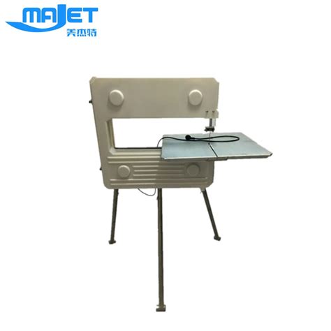 Raised access floor cutting machine for installation