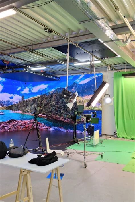 Zoom Virtual Studio 的图像结果