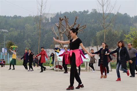 广场舞蒙古舞、藏族舞、新疆舞等各种民族舞教学大全