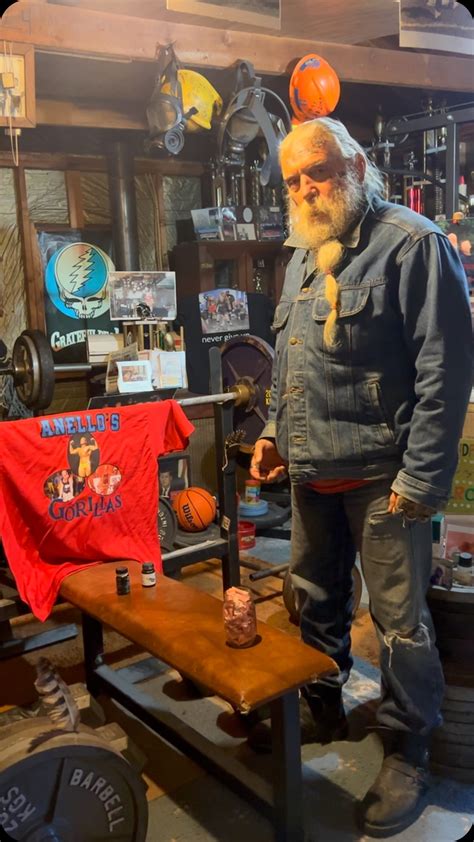 MIKE BURCH (@mike__burch) • Instagram photos and videos