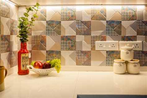 100+ Latest Kitchen Tiles Design Ideas For Your Kitchen Interiors ...