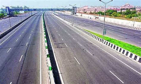 At Rs 400 crore per year, Bharthana in Gujarat India's top toll plaza