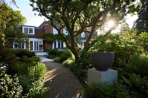 contemporary family garden | Andy Sturgeon Design