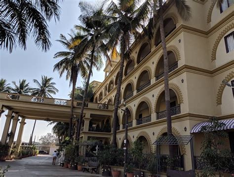 GD HOTEL - 2026 Hotel Reviews, Photos, Rate Comparison (Navsari ...