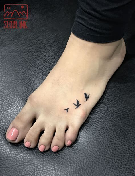 Bird tattoo foot – Artofit