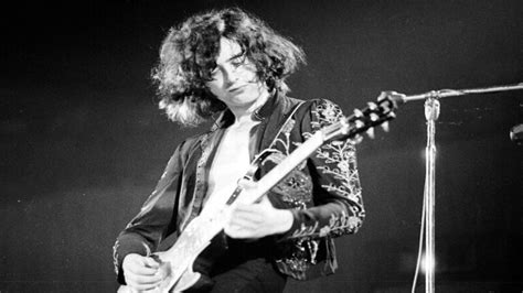 How Much is Led Zeppelin member Jimmy Page's Net Worth?
