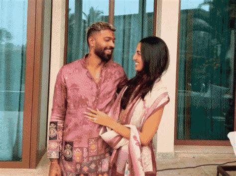 Hardik Pandya gifts Land Rover Defender to ex-wife and son: Natasha and ...