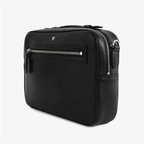 Buy Messenger Bags for Men Online in India | Messenger Bags