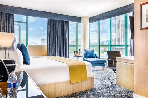 Home - Executive Plaza Hotel