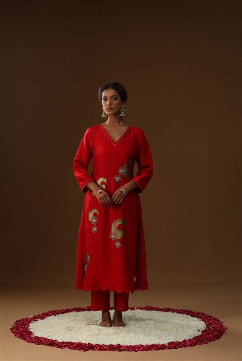 Explore Elegant Indian Ethnic Attire Online – Arpita & Sulakshana ...