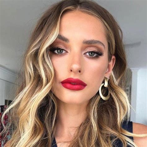 Face Makeup | Buy Top Quality Face Cosmetics Products Online | Red lips makeup look, Red ...