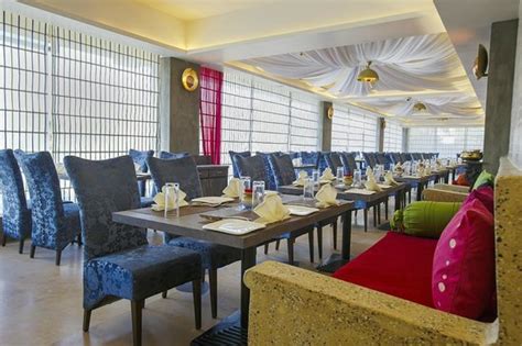 THE 10 BEST Restaurants Near City Centre, New Town