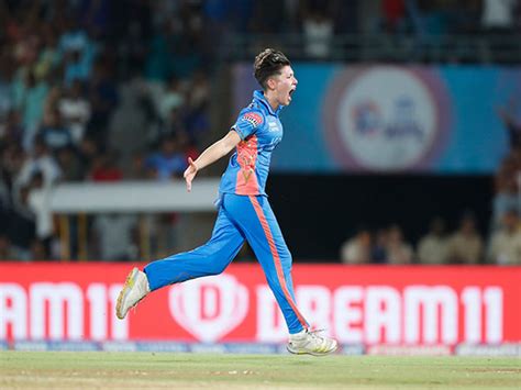 "This move was expected...": Reema Malhotra on MI not retaining Issy Wong