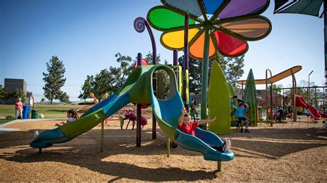 Thousand Oaks Community Park - Picnic-Themed Park Playground