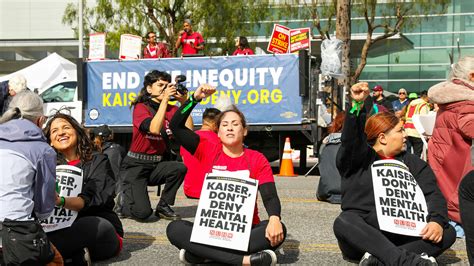 Striking Kaiser Permanente Therapists, Social Workers and Nurses Take ...