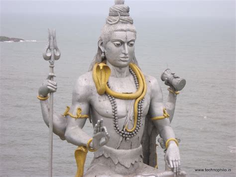 Murudeshwara Temple and Beach