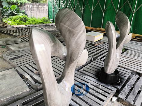 玻璃钢雕塑—公鸡-玻璃钢雕塑-昌荣雕塑最专业的曲阳石雕