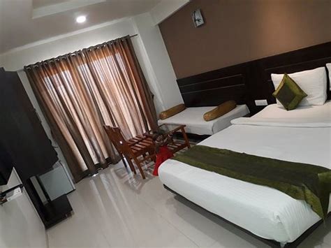 PUSHPAK RESORT (Shirdi) - Hotel Reviews, Photos, Rate Comparison ...