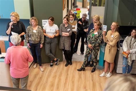 Het Brughuis in Alblasserdam officieel geopend; ‘voor elke hulpvraag ...