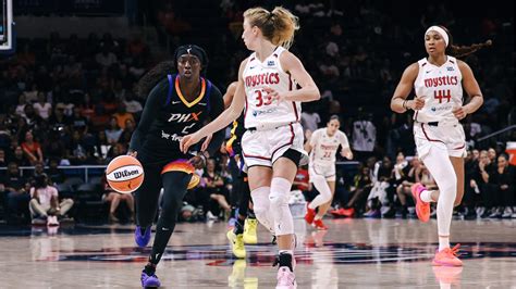 Hair Jordan: WNBA's Entertaining Moment as Wig Malfunction Pauses Game ...