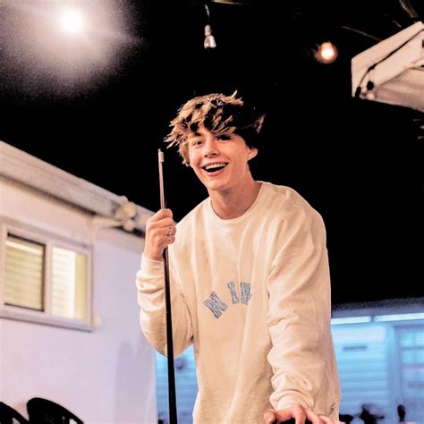 Bryce mckenzie – Artofit