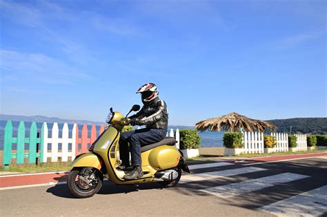Review: 2023 Vespa GTS 300