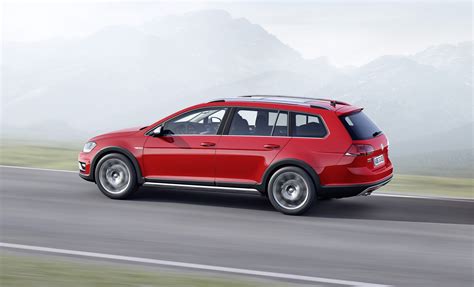 2017 Volkswagen Golf Alltrack Adds Off-Road Style to the Golf SportWagen - autoevolution
