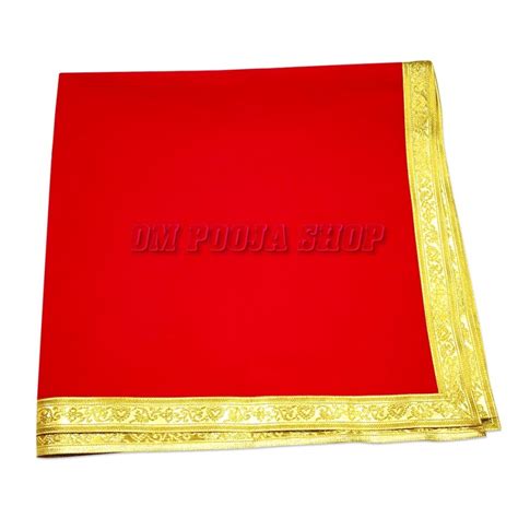 Buy Square Red Velvet Aasan - 1 Meter online