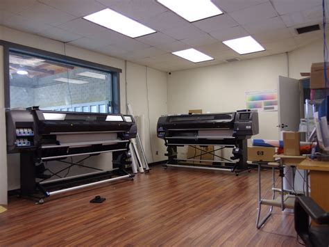 Banner Printing & Large Signs – Custom Vehicle Wraps