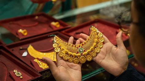 today gold price 10th february 2026 | হু হু করে কমছে সোনার দাম! আজ ...