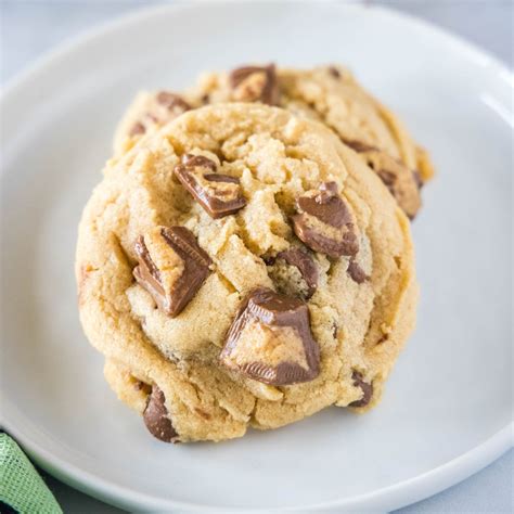 Reese's Peanut Butter Cookies | Dinners, Dishes & Desserts