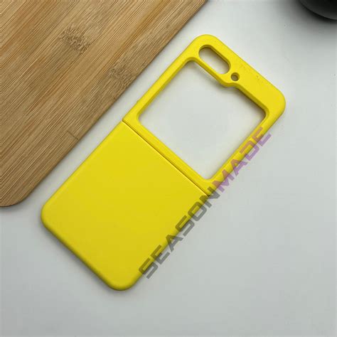 Samsung Galaxy Z Flip 6 Silk Feel Silicone Case Cover – Season Made