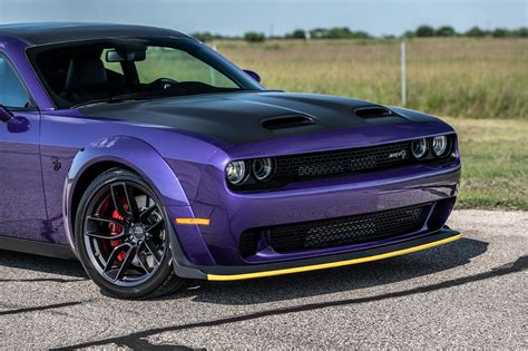 Guy Rides Shotgun in a 1,000 HP Challenger Hellcat Redeye, Goes Monosyllabic - autoevolution
