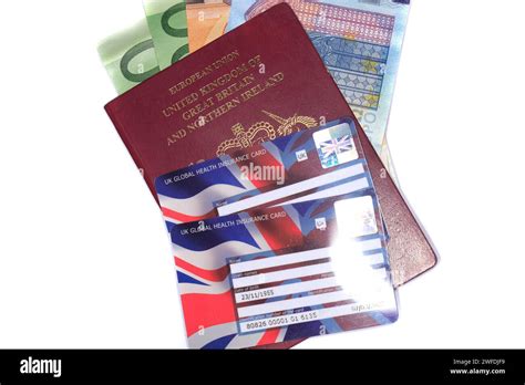 Global Health Insurance Card Explained 的图像结果