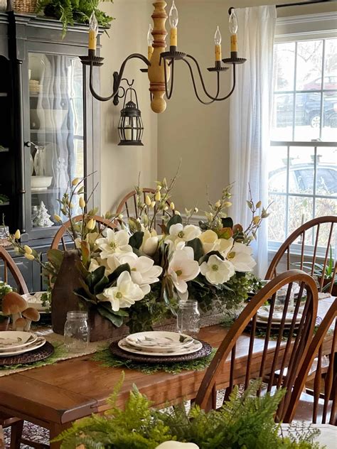 Decorating Dining Room Table Ideas