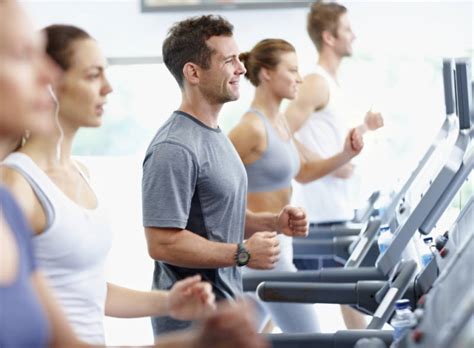 Gyms, Sports Or Both: What Should You Choose? - Playo