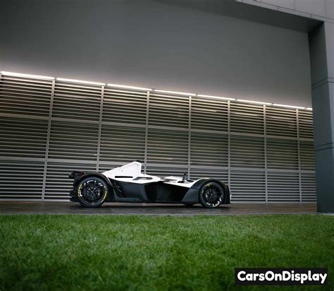 BAC Mono Specs, Price, Features, Colors, Pictures & Reviews - CarsOnDisplay
