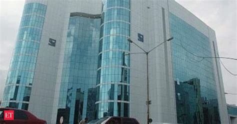 DLF follows Gujarat model, to install solar panel on commercial ...