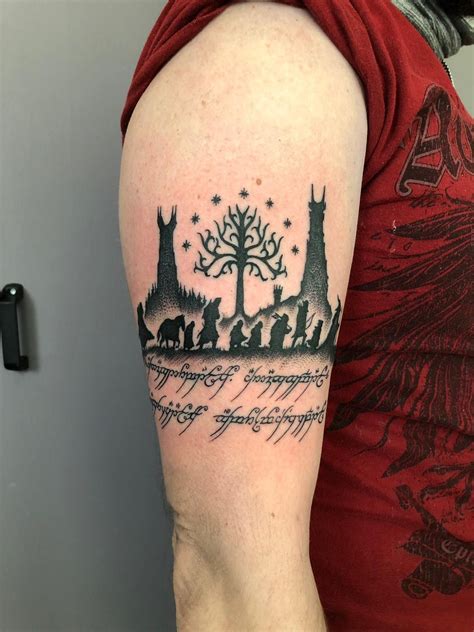 Lord of the Rings - Tattoo | Tatuaggio tolkien, Idee per tatuaggi, Tatuaggi - silhouette of the fellowship of the ring