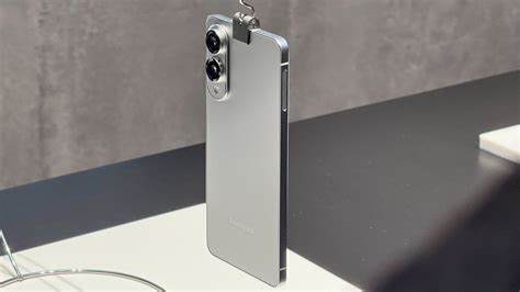 Samsung Galaxy S25 Edge design leak just revealed surprise new material | Tom's Guide