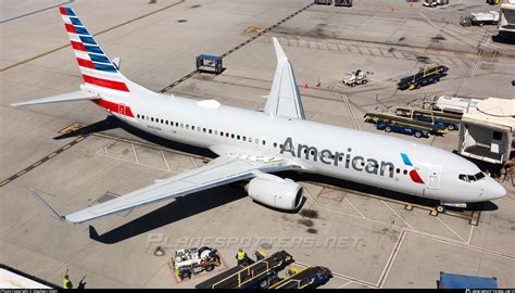 N982NN American Airlines Boeing 737-823(WL) Photo by Stephen J Stein ...