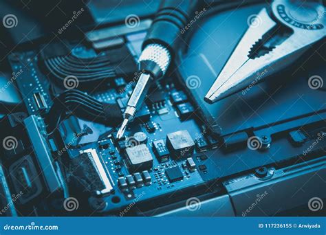 Computer Repair Focus 的图像结果