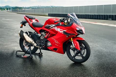 2025 TVS Apache RTR 310 launched starting at ₹2.39 lakh. Now gets ...