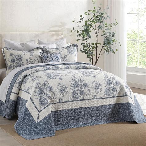 Amazon.com: SOElinens Oversized King Bedspreads 128x120 Extra Wide ...